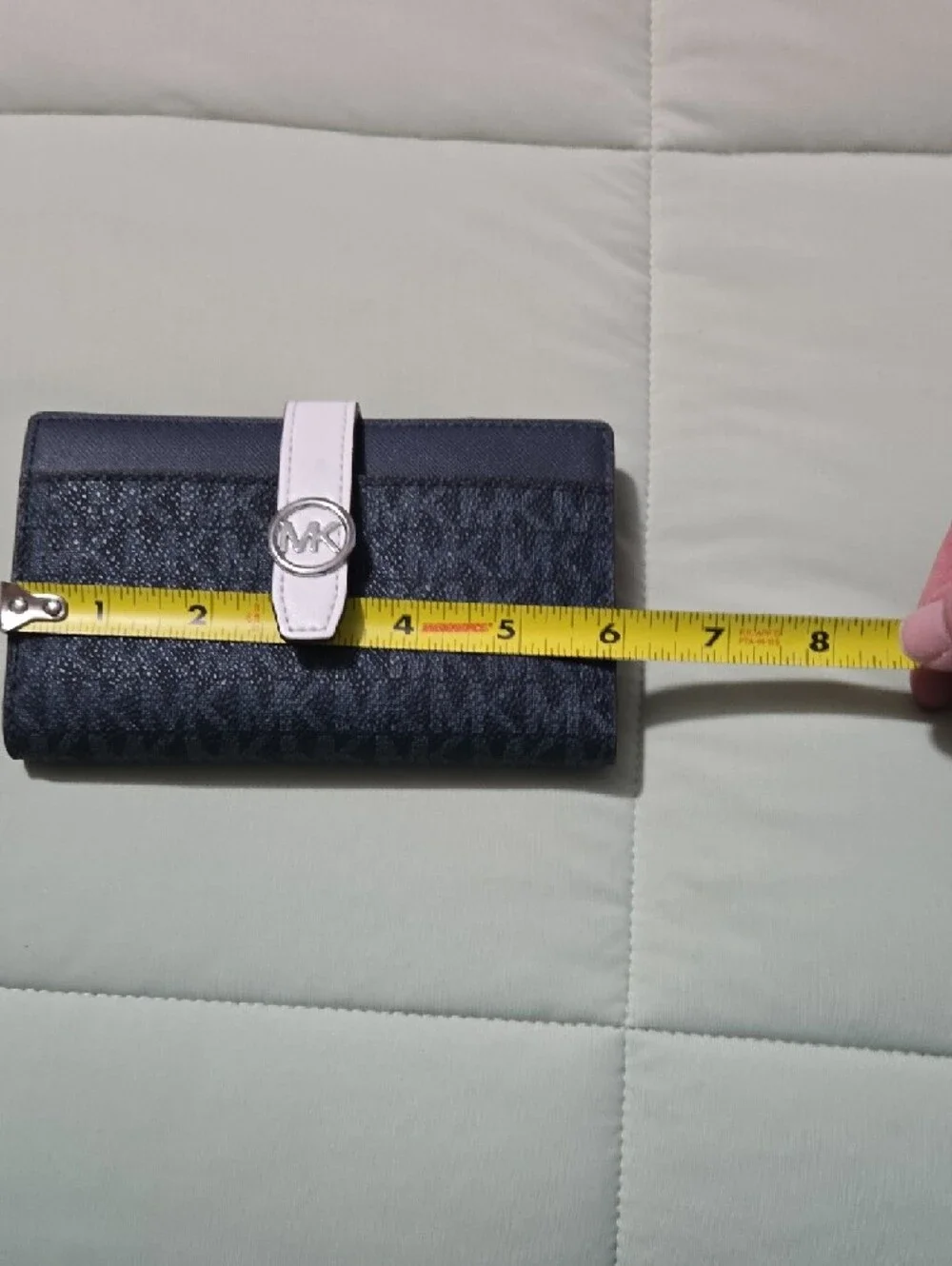 Michael Kors navy wallet with white strap and silver MK logo - Picture 6 of 7